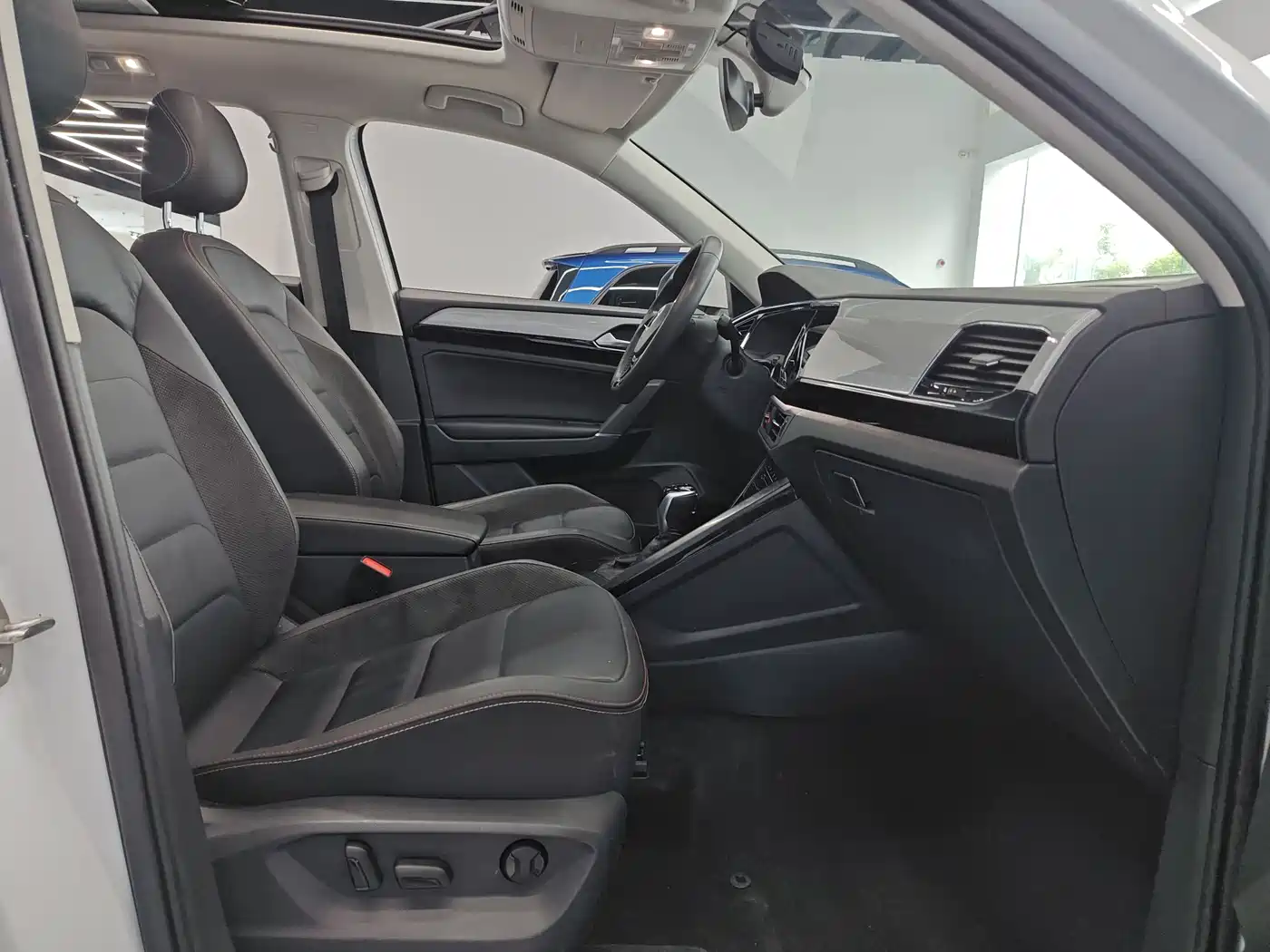 Volkswagen Tayron 2020 330TSI 2WD Luxury Smart Edition фото 6