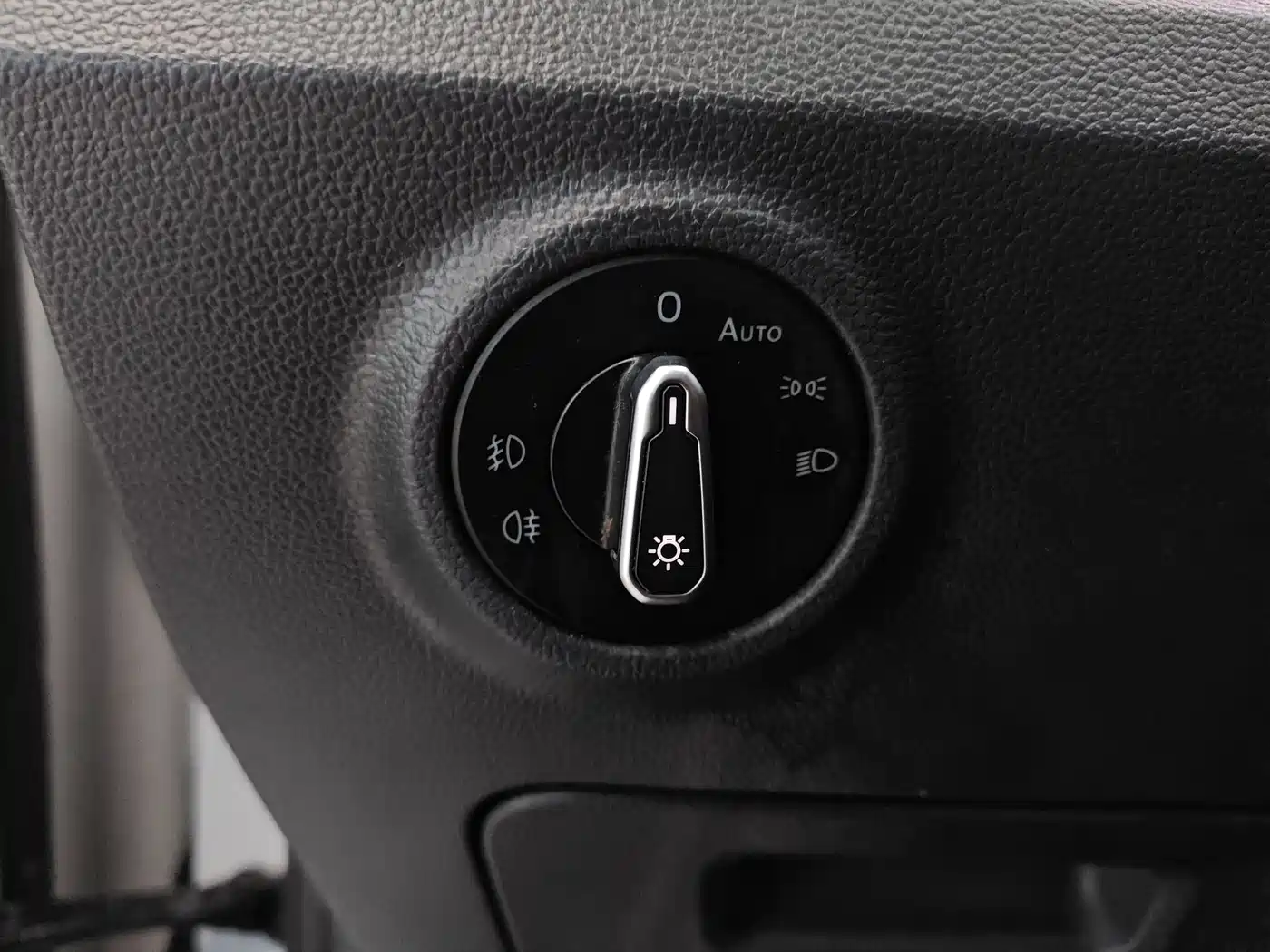 Volkswagen Tayron 2020 330TSI 2WD Luxury Smart Edition фото 21