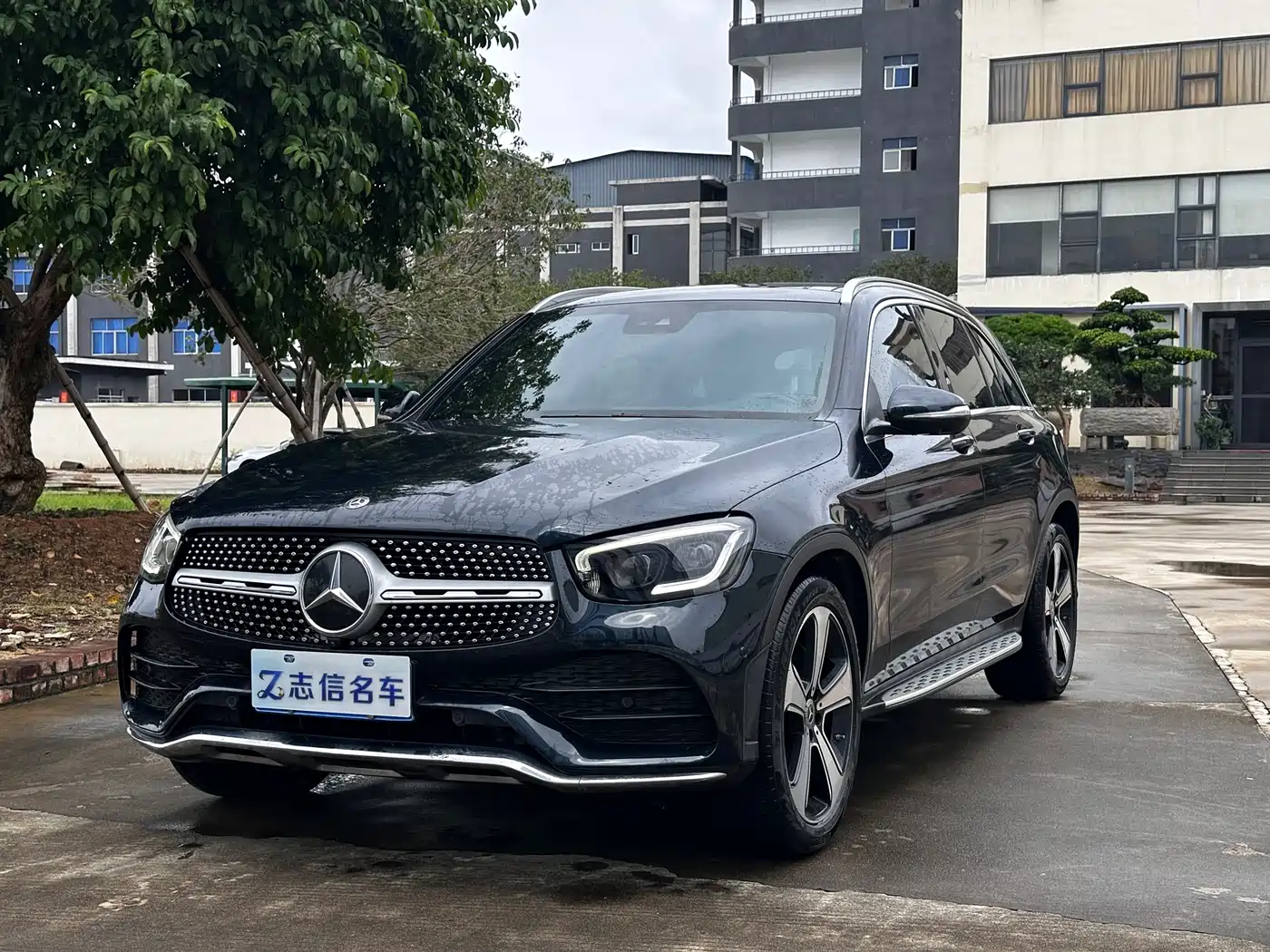 Mercedes-Benz GLC 2020 GLC 300 L 4MATIC Luxury фото 2