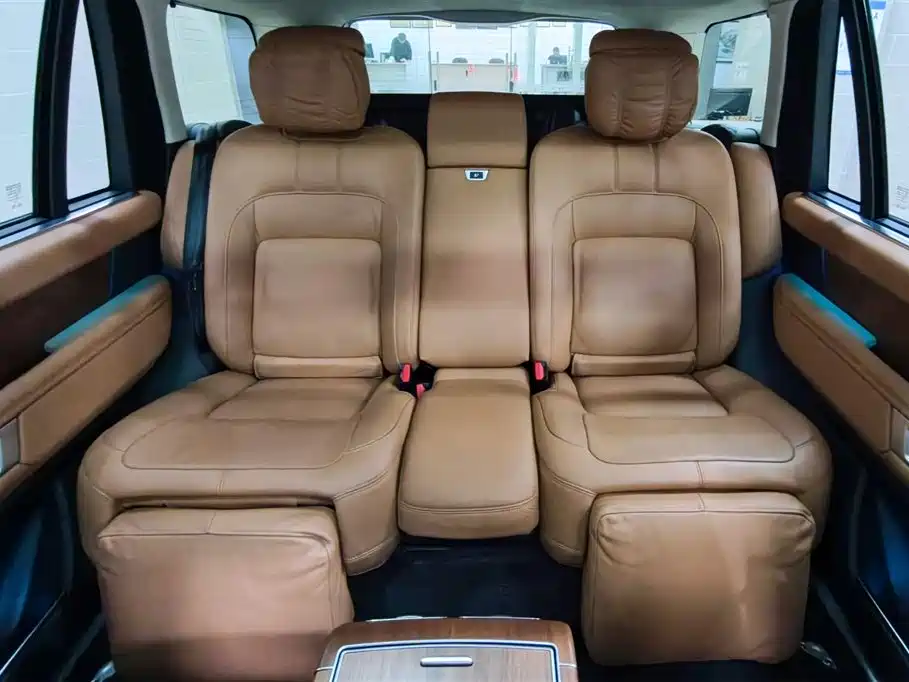Land Rover Range Rover 2020 3.0 L6 Supreme Creation Extended Version фото 13