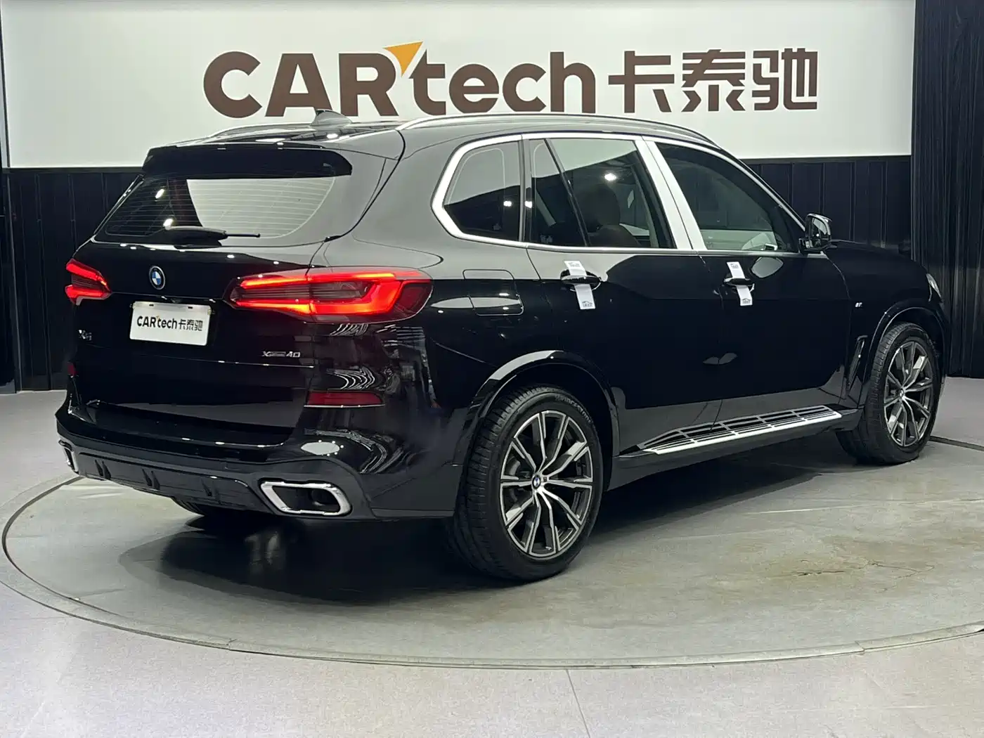 BMW X5 (Import) 2019 xDrive40i M Sport Package фото 4