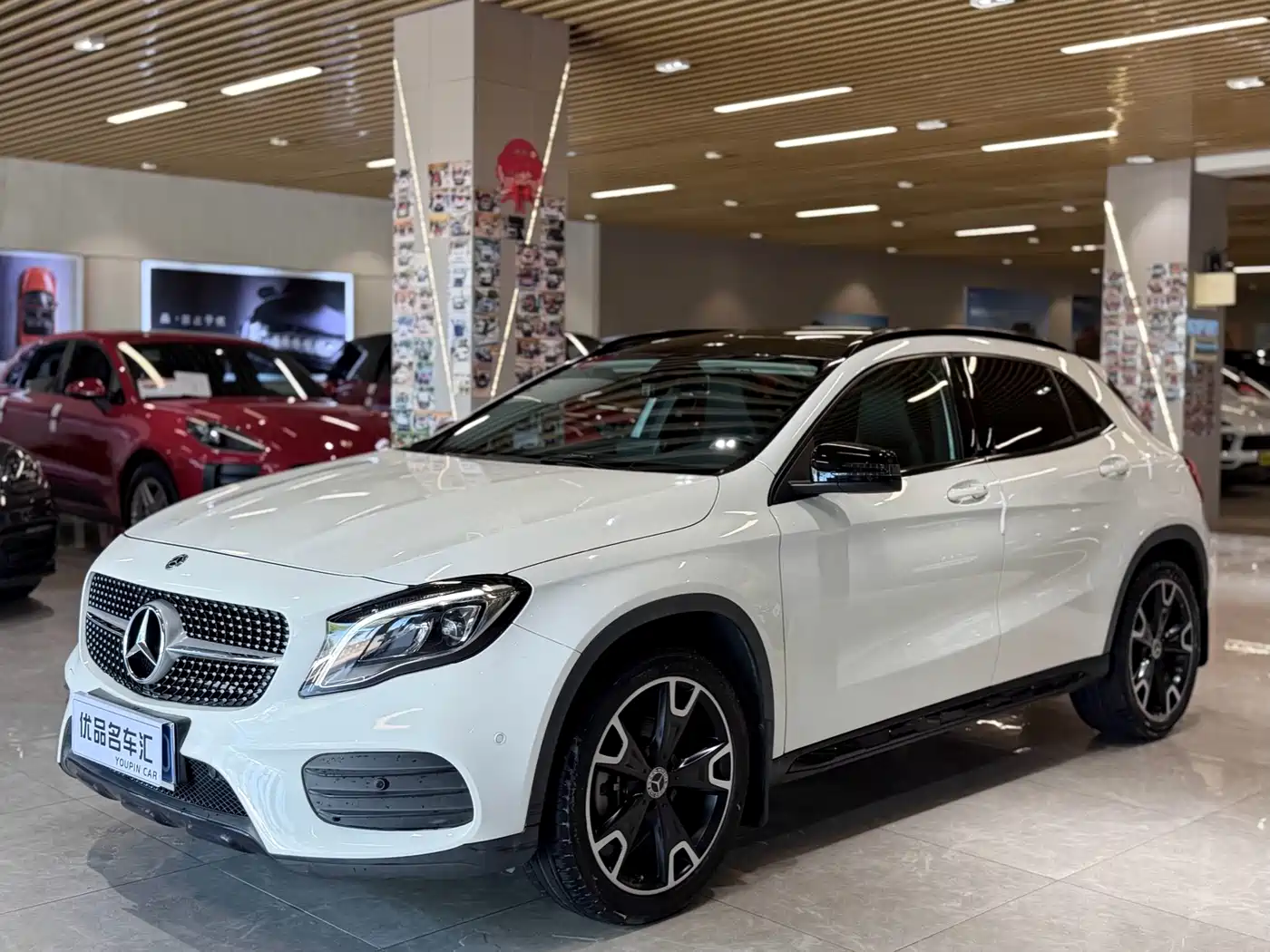 Фото 1 - Mercedes-Benz GLA