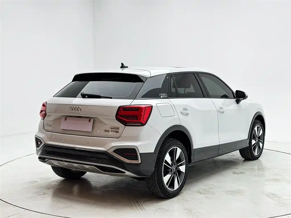 Audi Q2L 2022 35 TFSI Fashion Elegance фото 6