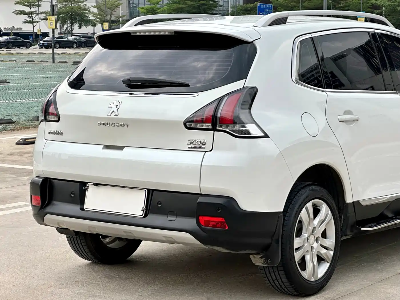 Peugeot 3008 2016 1.6THP Automatic Classic Edition фото 9