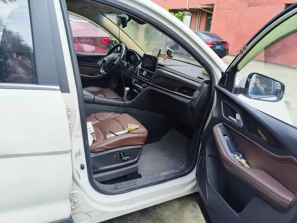 Baojun 560 2018 2017 1.5T DCT Flagship Model