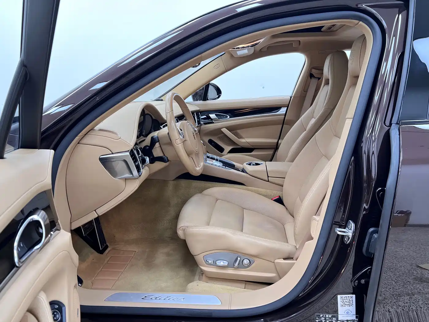 Porsche Panamera 2016 Panamera 4 Edition 3.0T фото 10