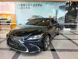 Фото 1 - Lexus ES