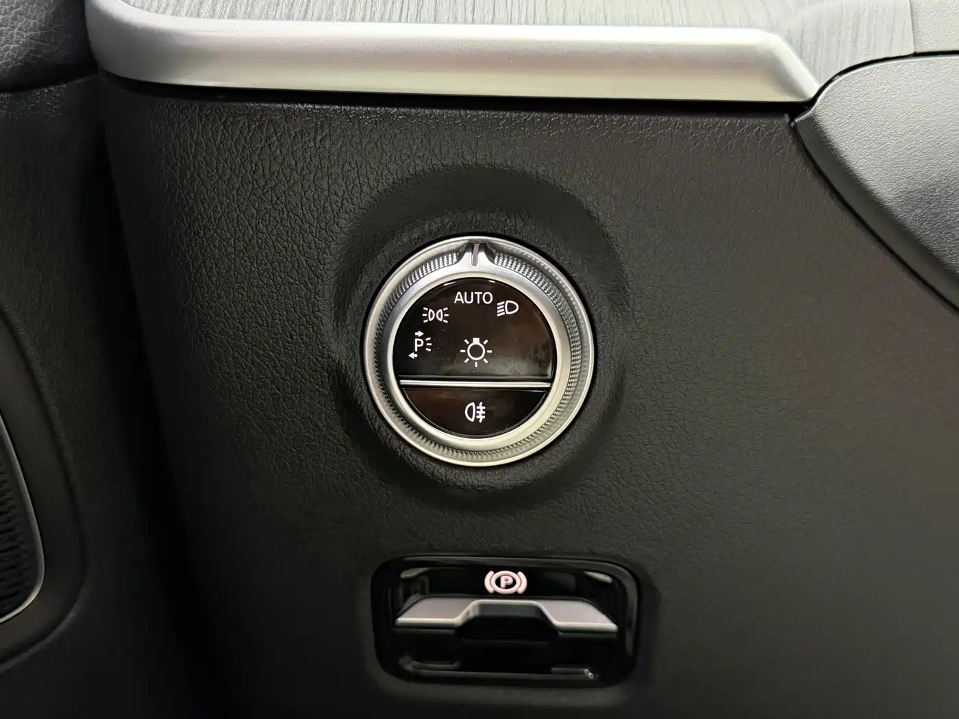 Mercedes-Benz C-Class 2022 C 200 L Sport Version фото 16