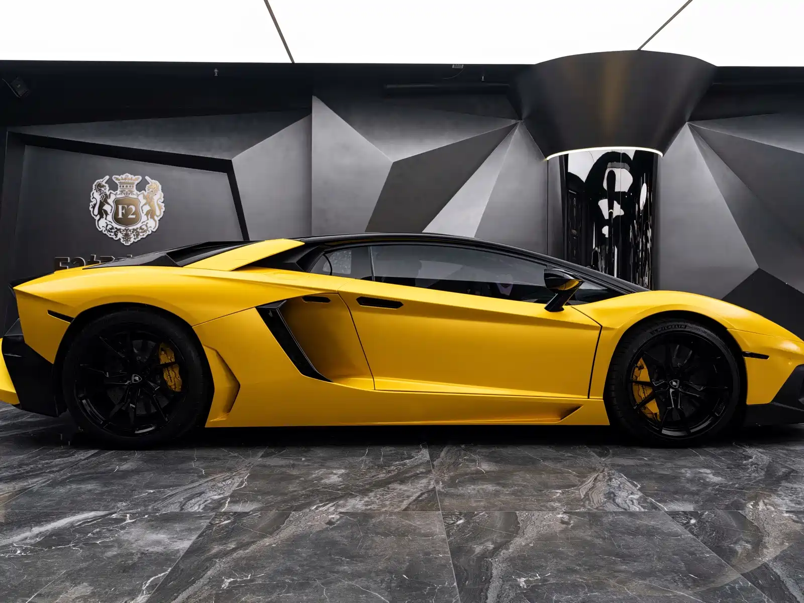 Photo 9 - Lamborghini Aventador