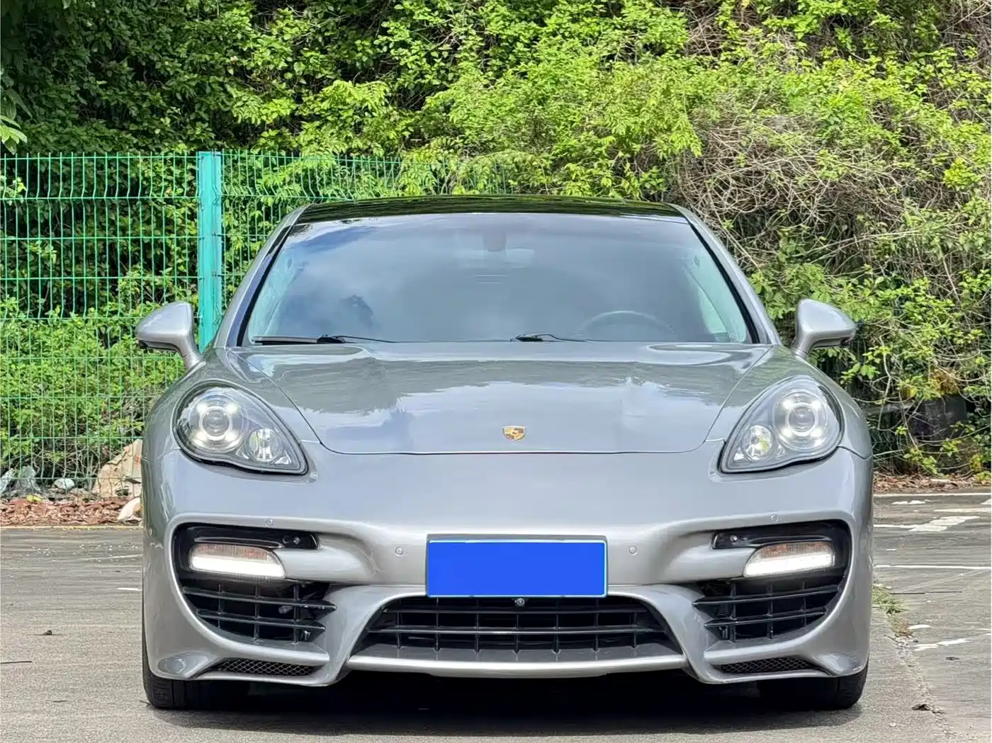 Porsche Panamera 2010 Panamera 4 3.6L фото 2