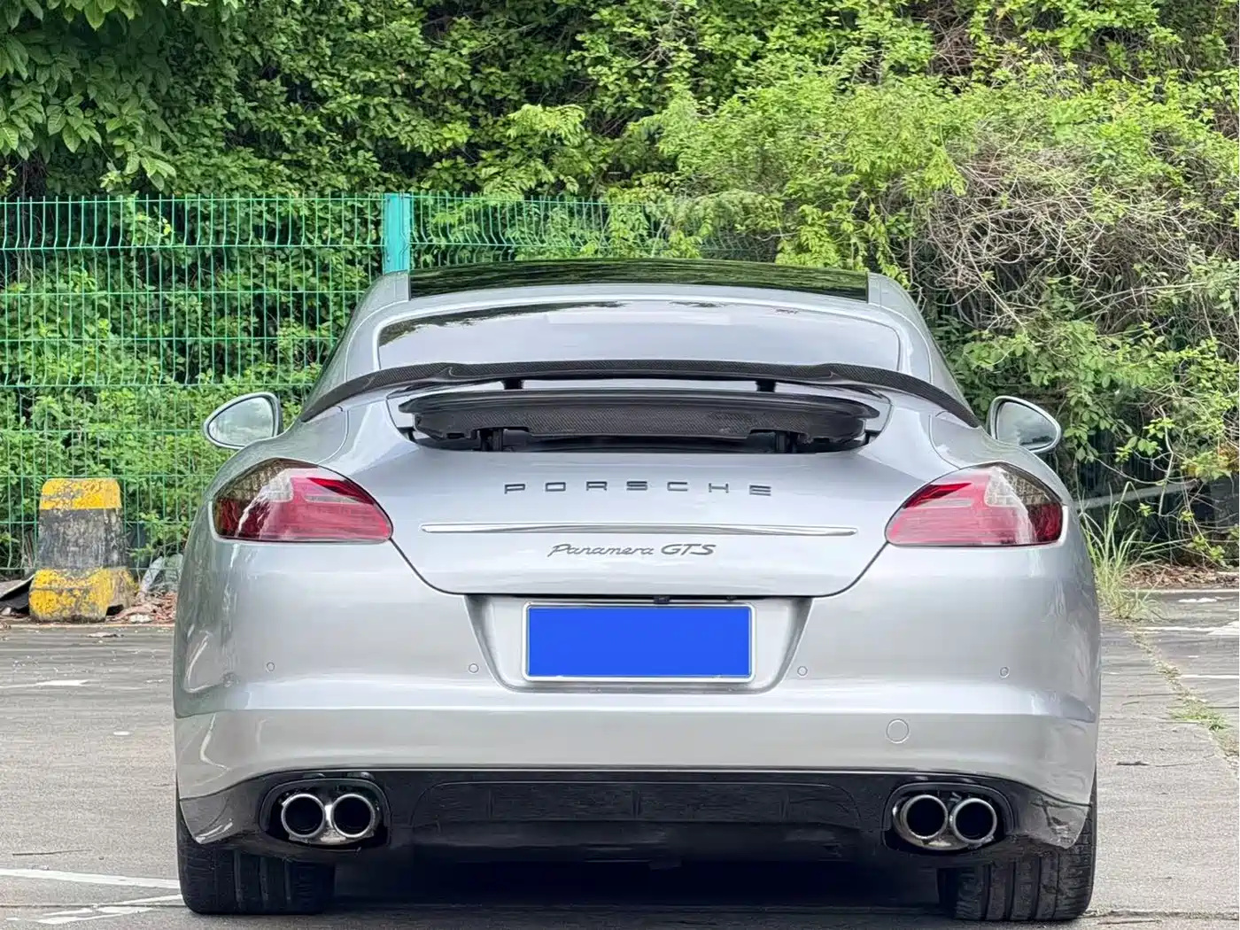 Porsche Panamera 2010 Panamera 4 3.6L фото 19