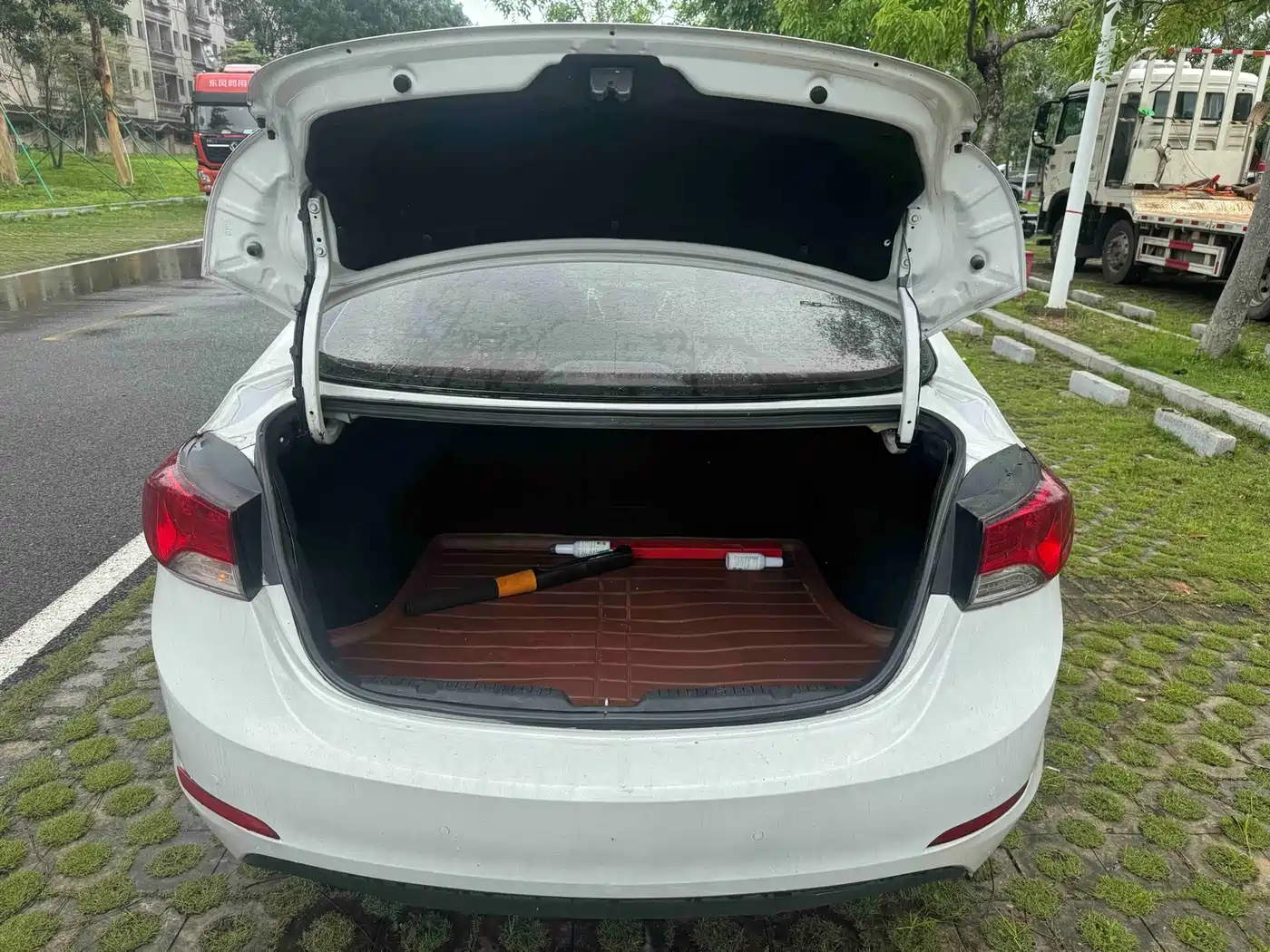 Hyundai Langdong 2015 1.6L Auto Premium фото 14