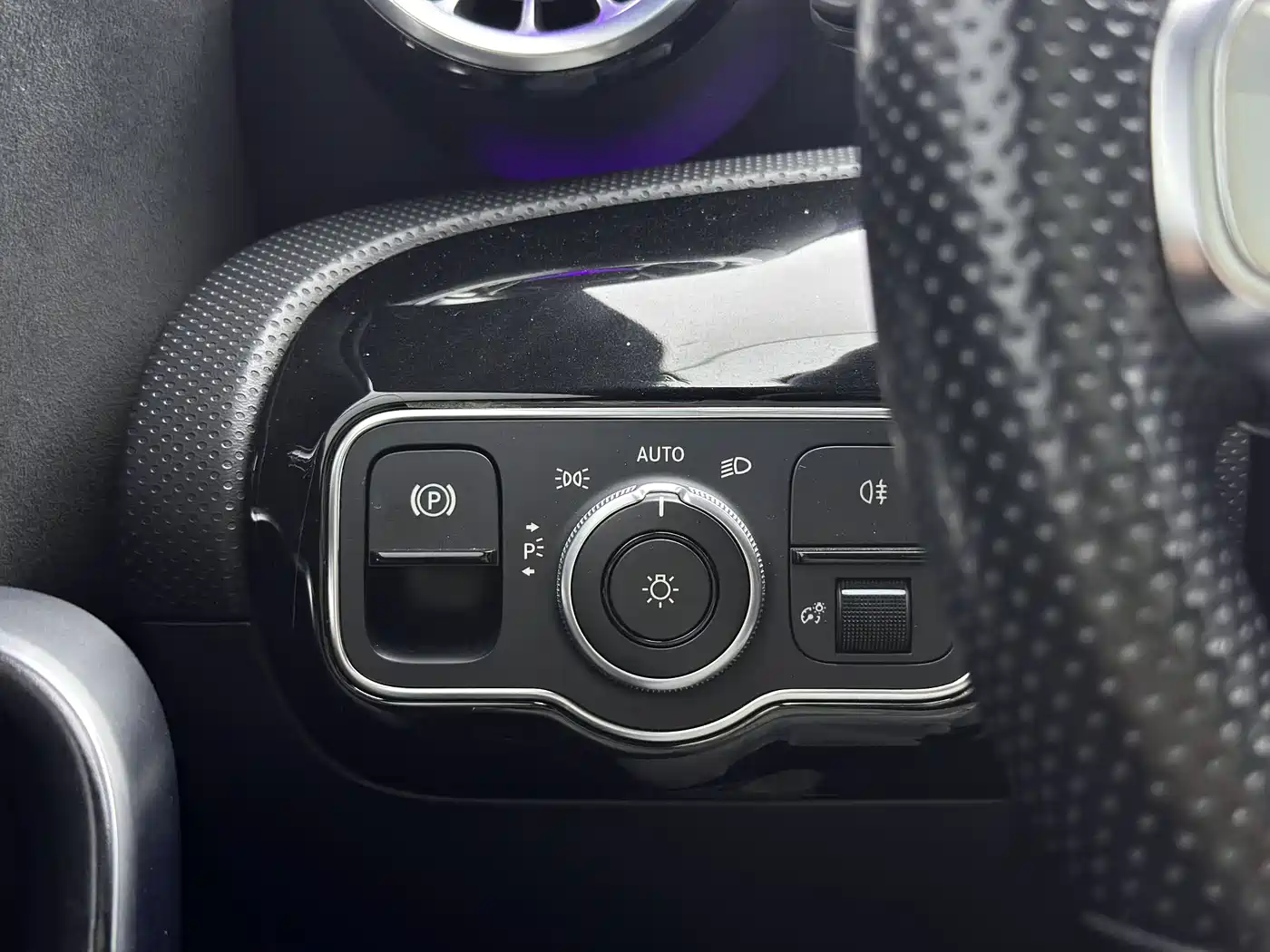 Mercedes-Benz CLA (Import) 2021 CLA 200 фото 6