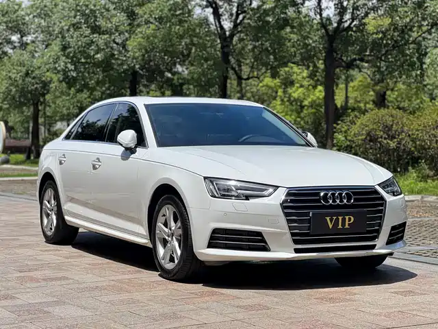 Audi A4L 2018 30th Anniversary 40 TFSI Progressive — фото 5