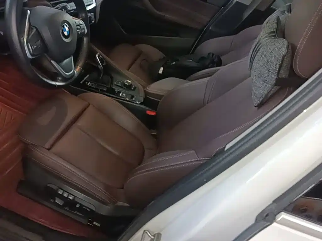 Photo 15 - BMW X2