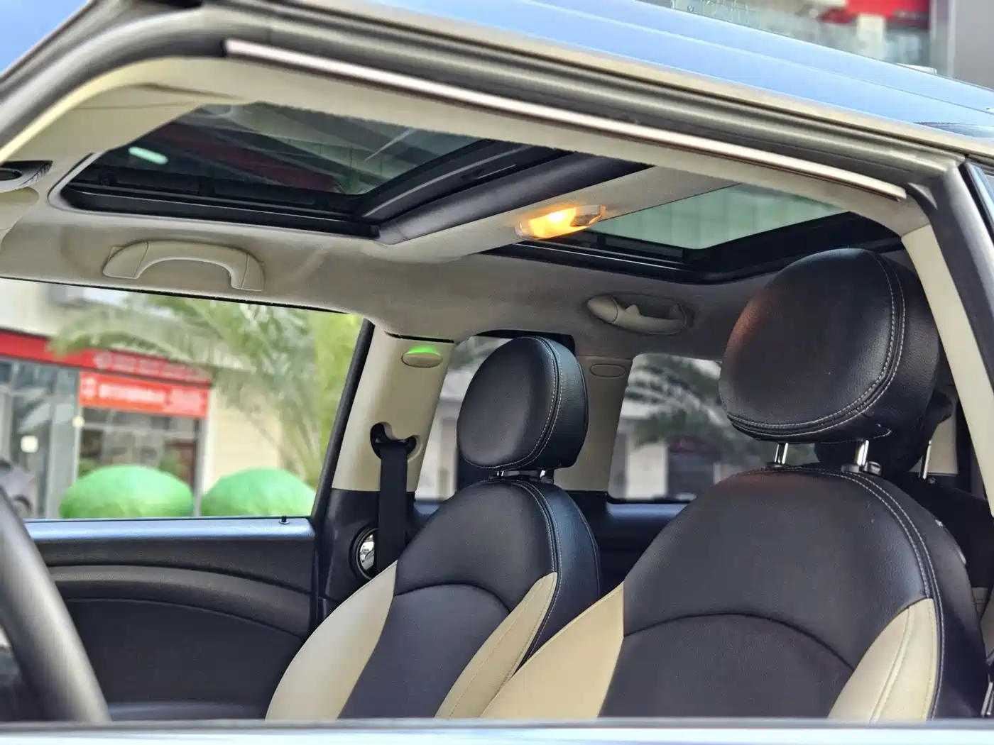 MINI CLUBMAN 2012 2011 1.6L COOPER Fun