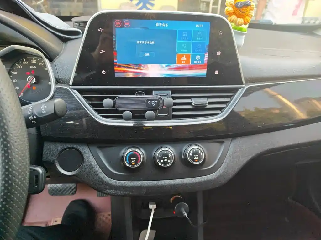 Фото 9 - Baojun 310