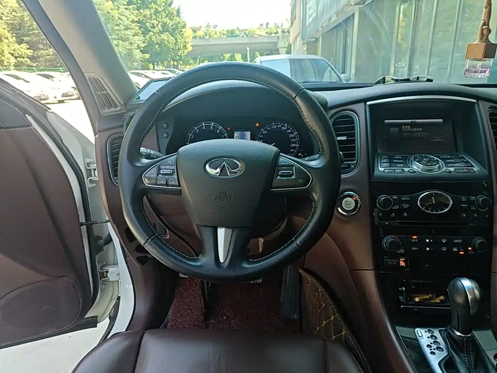 Infiniti QX50 2017 2015 2.5L Enjoyment Edition