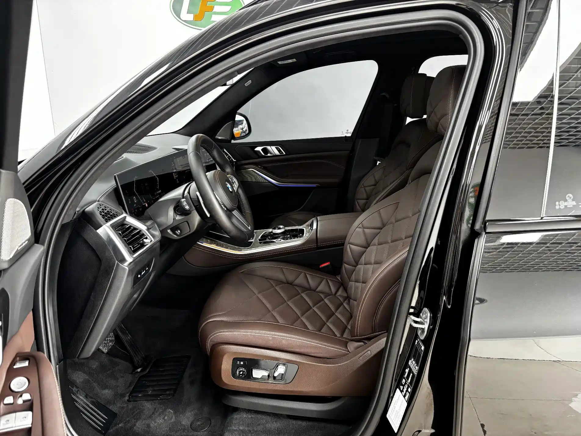 Фото 12 - BMW X5