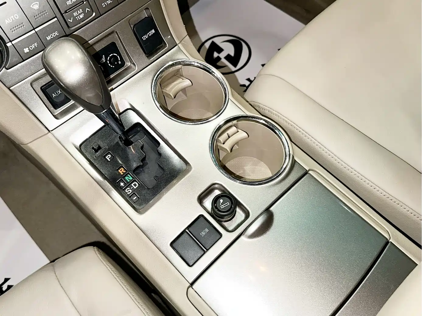 Toyota Highlander 2012 2.7L 2WD 7-Seater Luxury Edition фото 15
