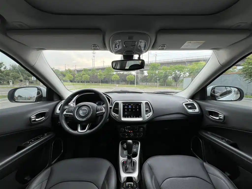 Jeep Compass 2019 2019 200T Auto Family AWD-Connected Large Screen Edition