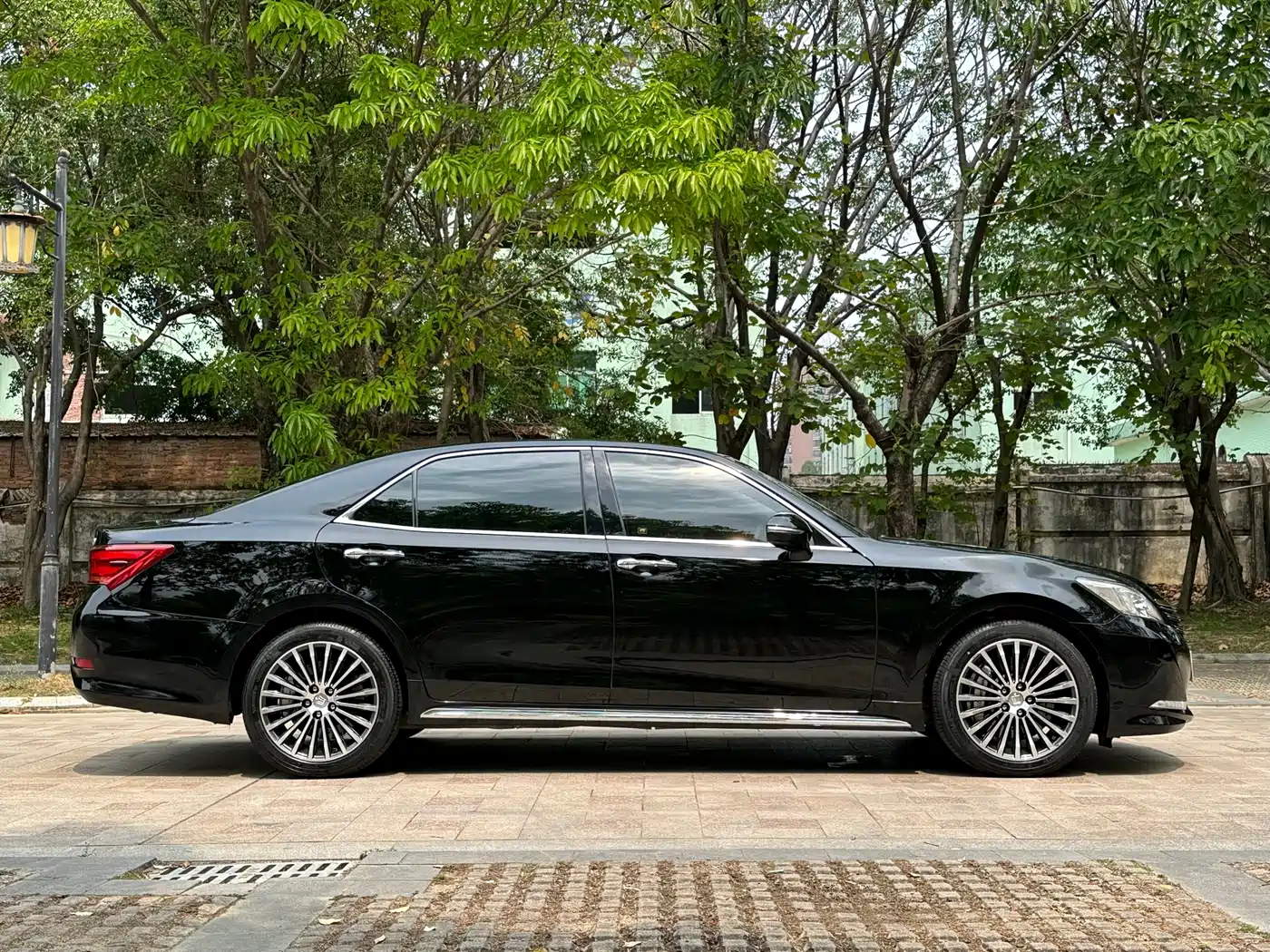 Toyota Crown 2018 2.0T Sport Edition фото 21