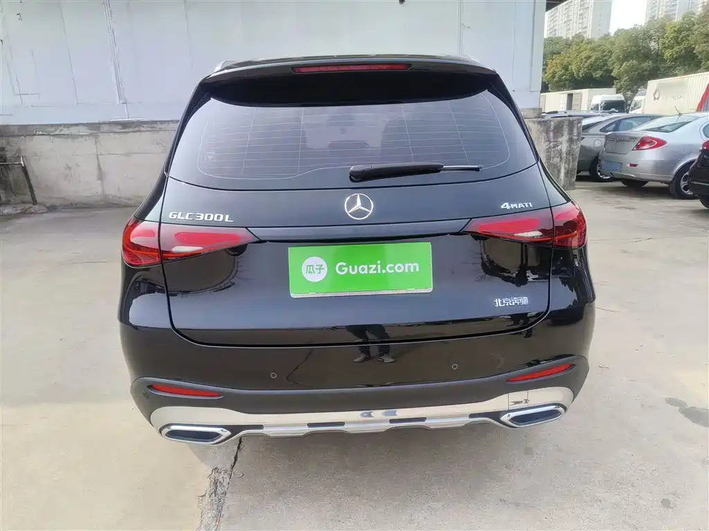 Mercedes-Benz GLC 2023 GLC 300 L 4MATIC Luxury 7-Seater фото 4