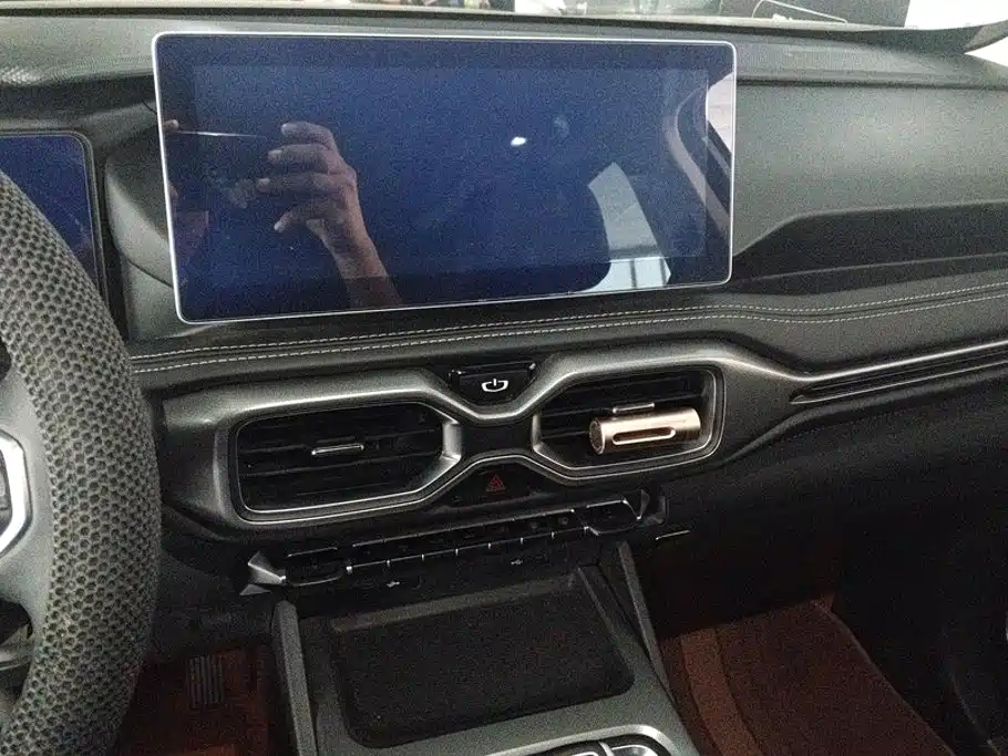 Geely Okavango 2021 2020 1.8TD DCT Flagship 7-Seater