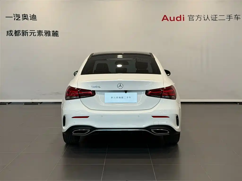 Mercedes-Benz A-Class 2019 A 180 L Sport Sedan фото 5