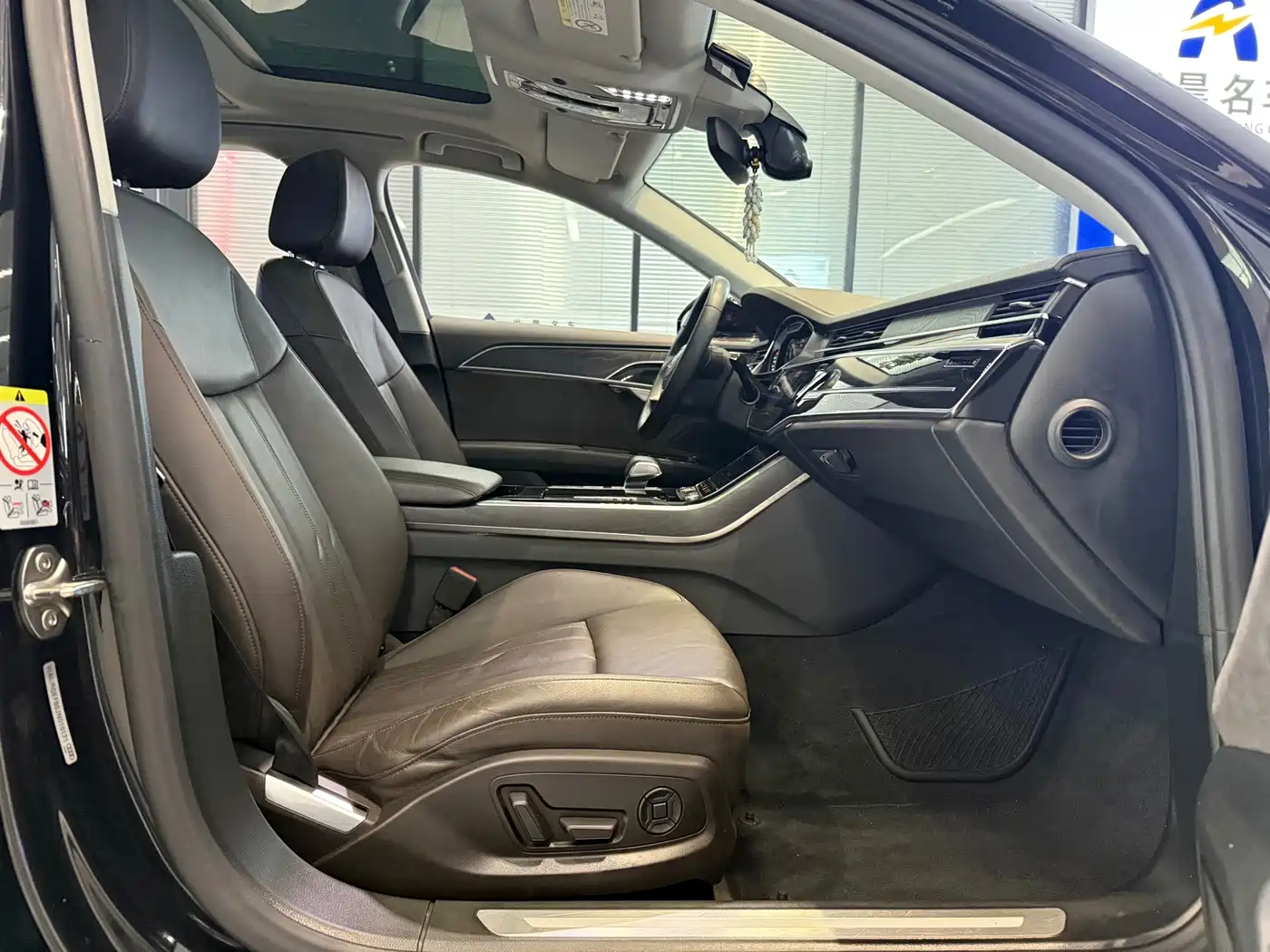 Audi A8 2018 A8L 55 TFSI quattro Launch Elite фото 9