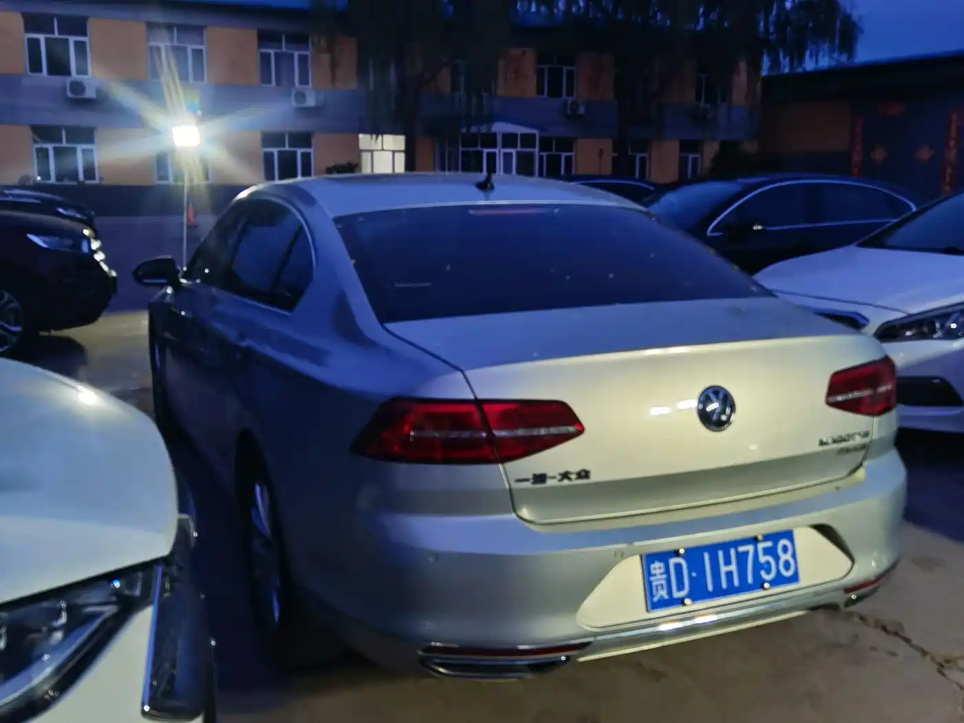Volkswagen Magotan 2019 330TSI DSG Luxury Class China VI фото 7