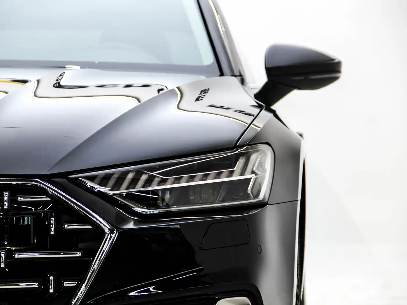 Audi A7L 2024 45TFSI S-line Dream Edition Crystal Package фото 29