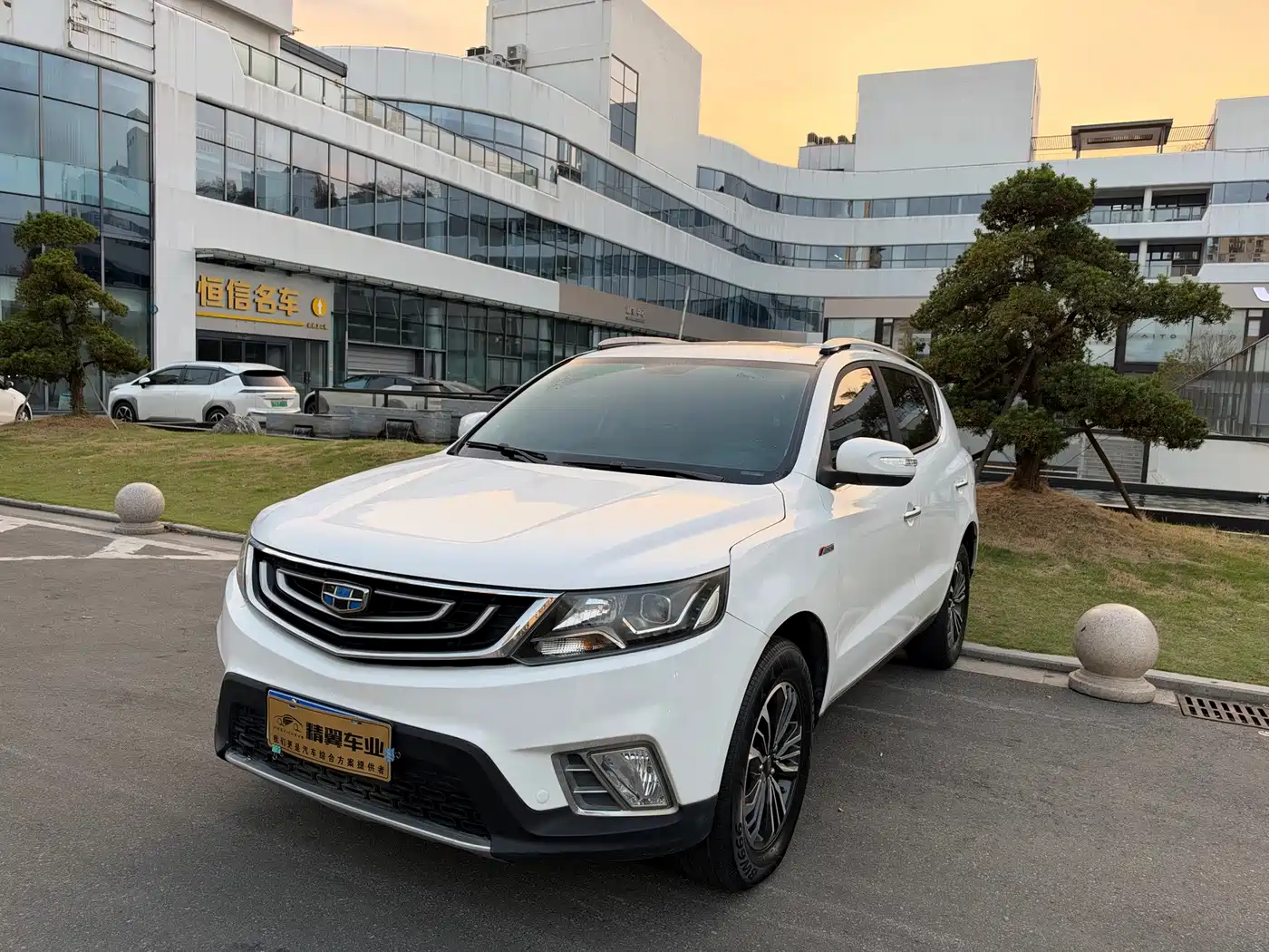 Geely Emgrand X6 2016 — пригон из Китая