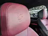 Photo 10 - Porsche Cayenne