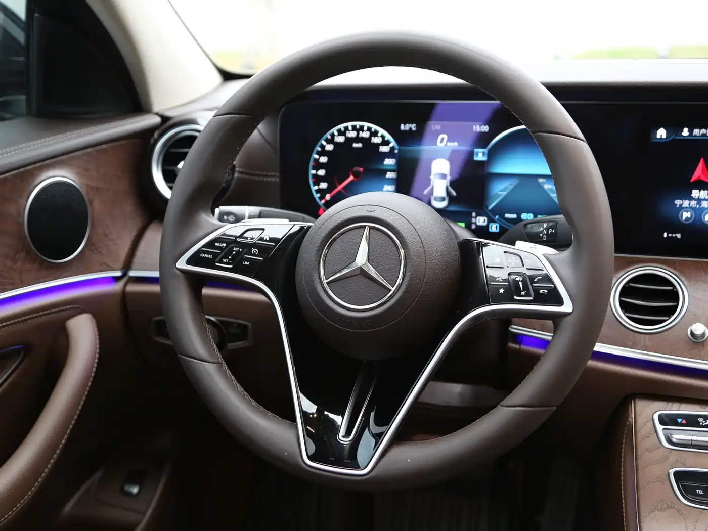 Mercedes-Benz E-Class 2021 E 260 L фото 5