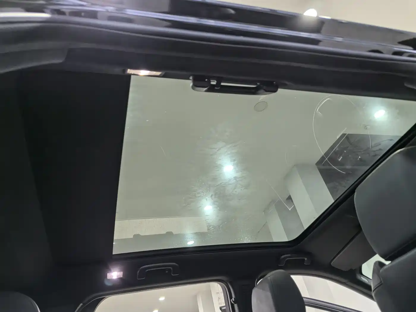 Land Rover Discovery Sport 2020 249PS R-Dynamic Performance Tech 7-seater фото 6