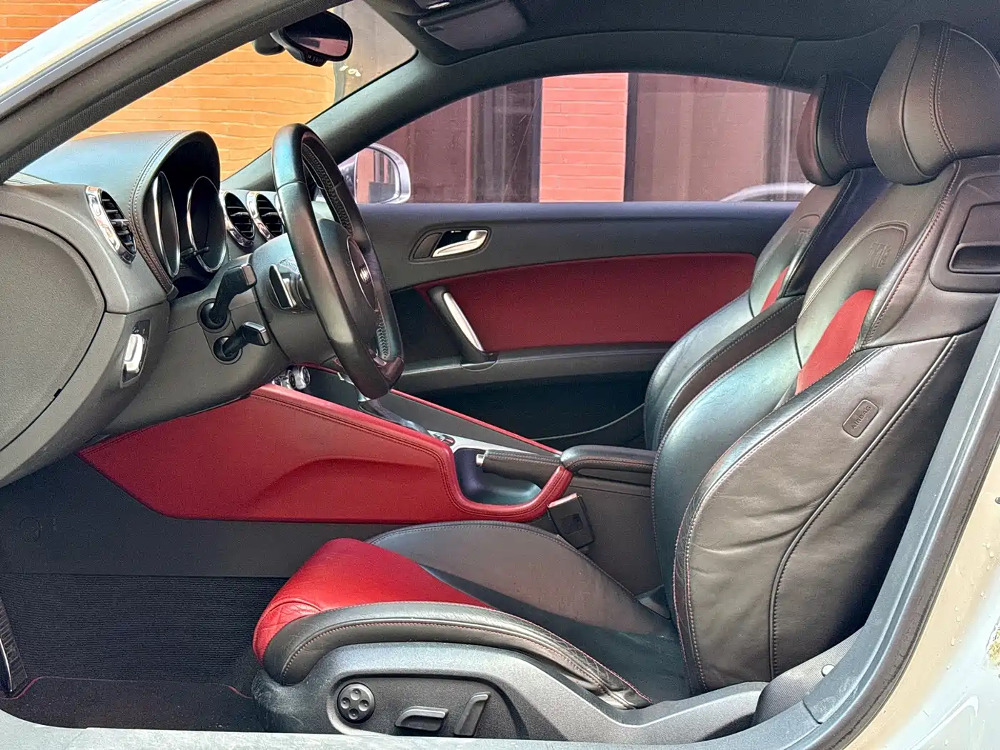 Audi TTS 2012 2011 Model TTS Coupe 2.0TFSI quattro