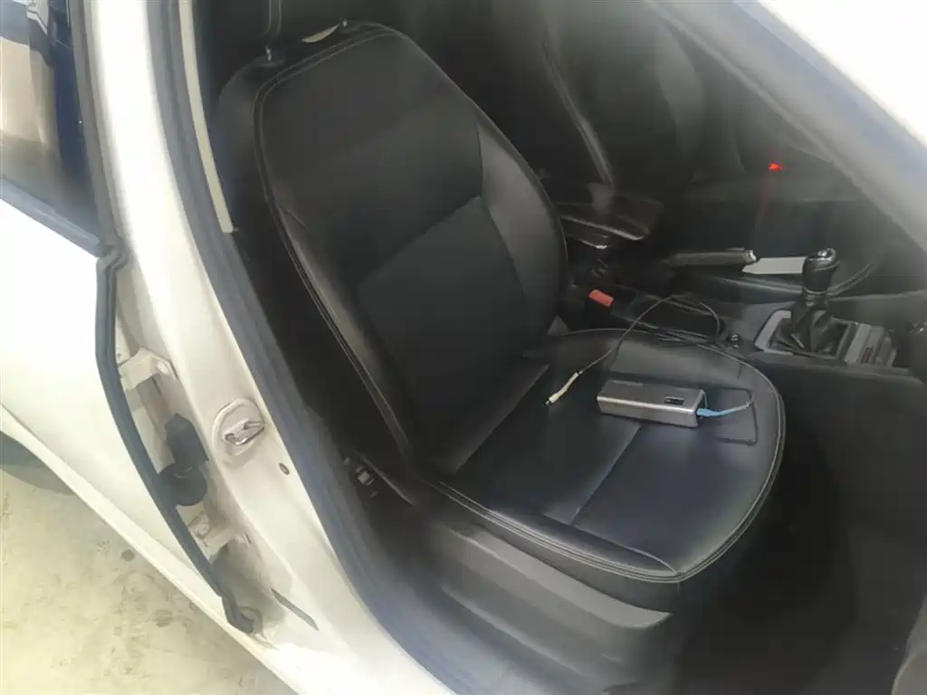 Škoda Rapid 2020 1.5L Manual Standard фото 25