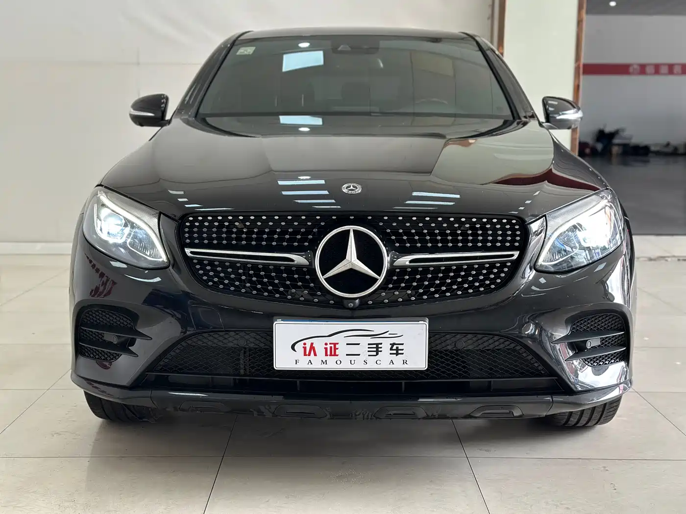 Mercedes-Benz GLC Coupe 2018 GLC 260 4MATIC Coupe SUV фото 2