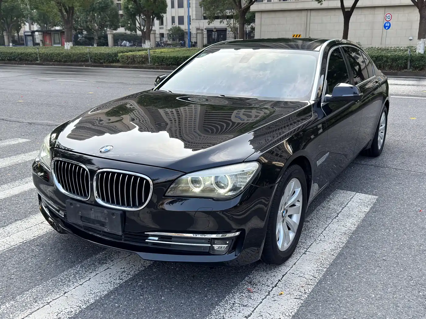 BMW 7 Series 2013 Model 730Li Leading