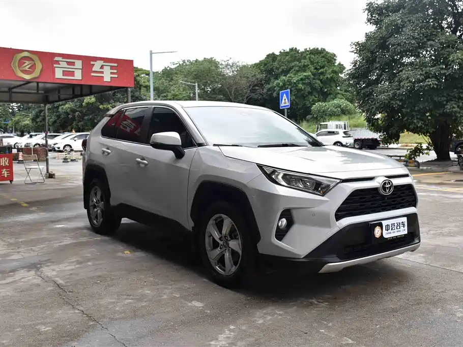 Toyota RAV4 Rongfang 2022 2.0L CVT 2WD Trend Plus Edition фото 3