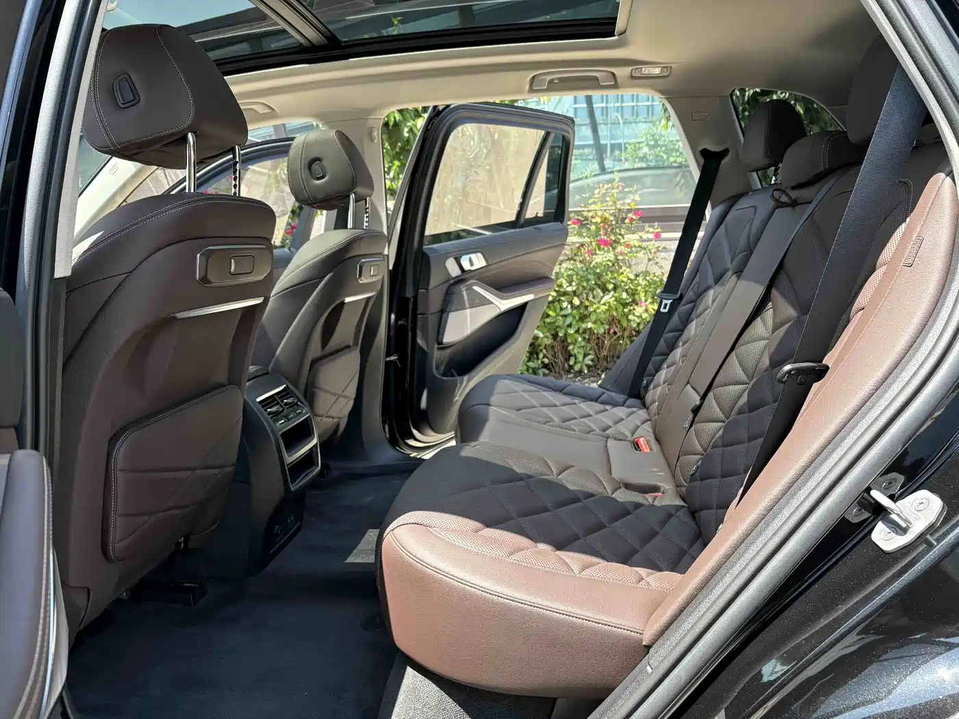 BMW X5 2023 xDrive 30Li Premium M Sport Black Night Package фото 8