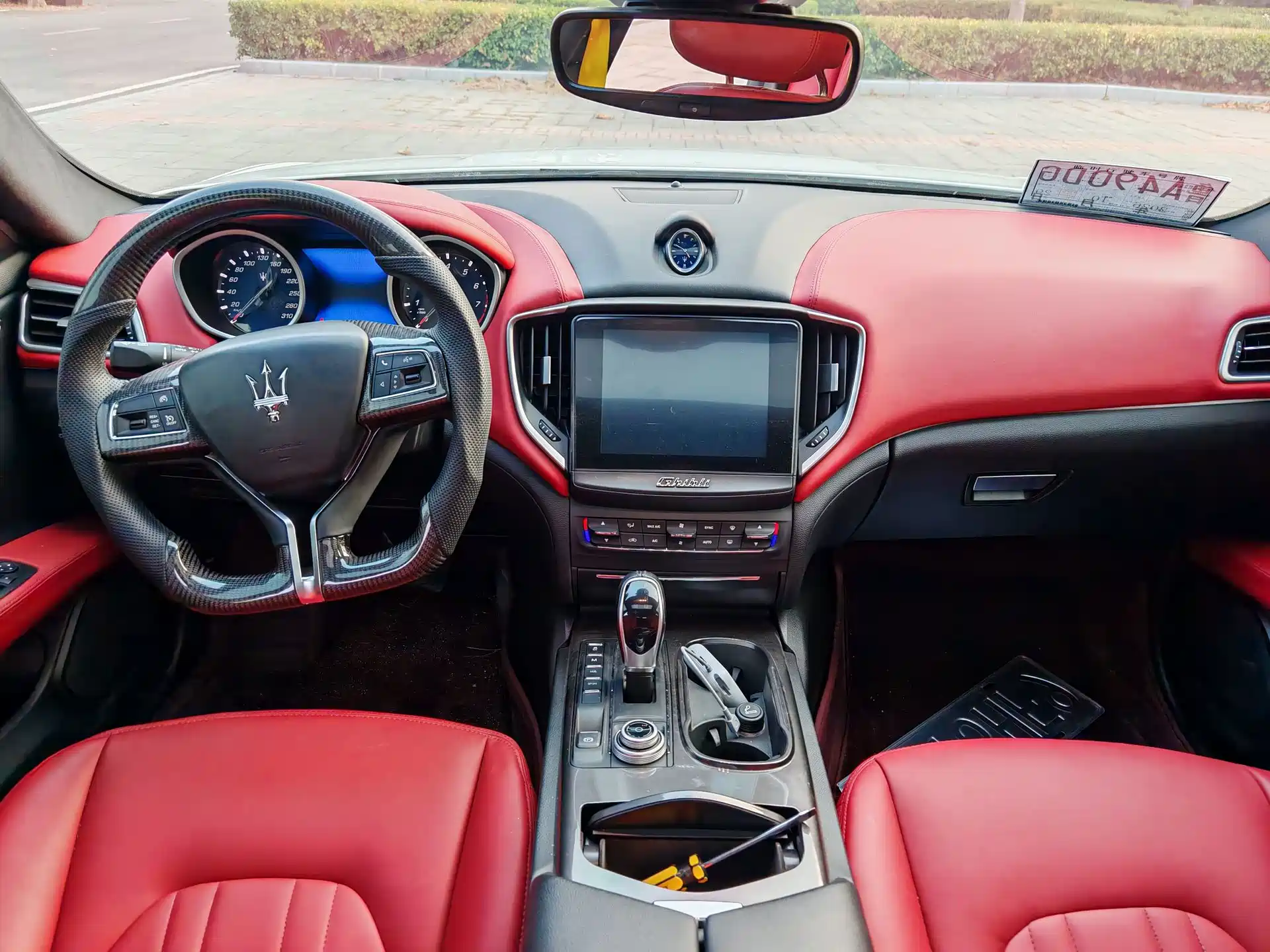 Photo 9 - Maserati Ghibli