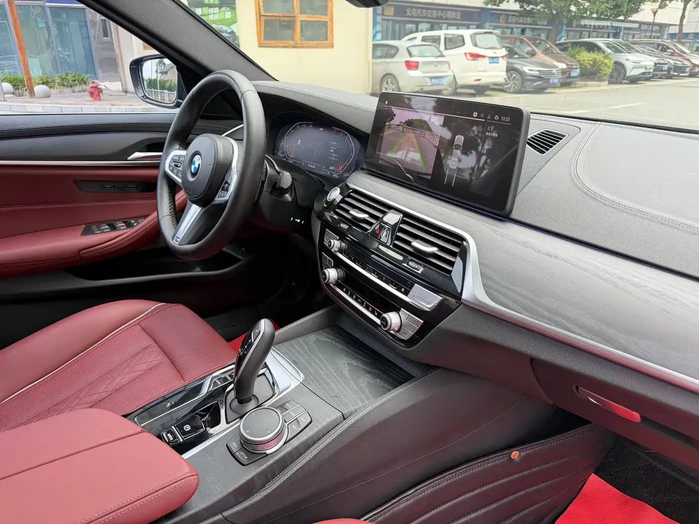 BMW 5 Series 2022 530Li Leading M Sport Package фото 10
