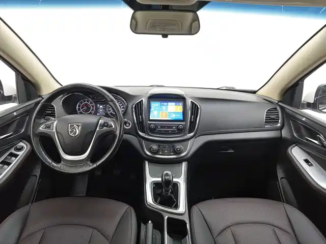Baojun 560 2016 1.8L Manual Luxury — фото 5