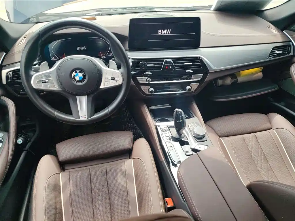 BMW 5 Series 2022 Model Third Facelift 530Li Premium M Sport Package фото 5