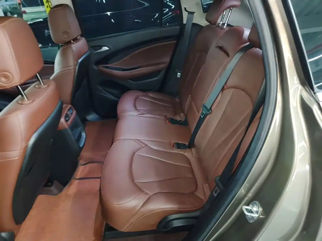 Фото 17 - Buick Envision Plus