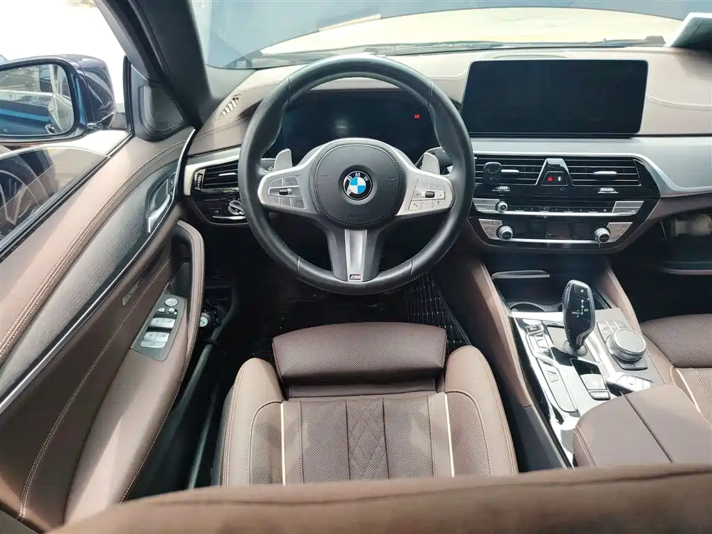 BMW 5 Series 2022 Model Third Facelift 530Li Premium M Sport Package фото 6
