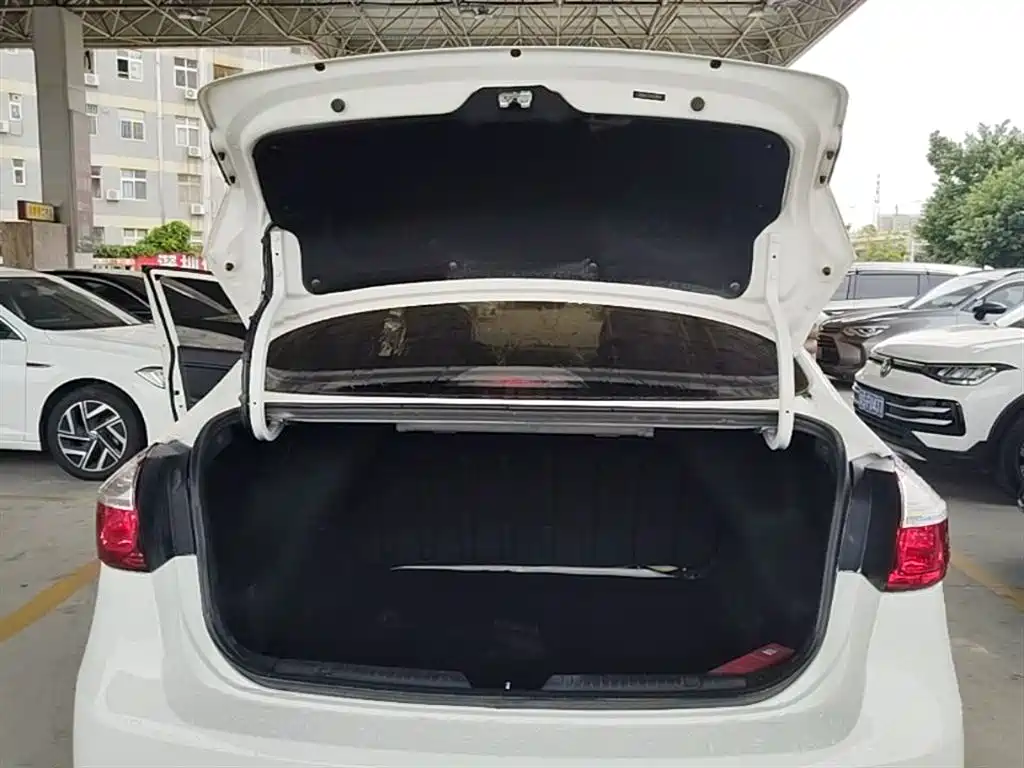 Kia K3 2017 1.6L Automatic 15th Anniversary Special GLS фото 19