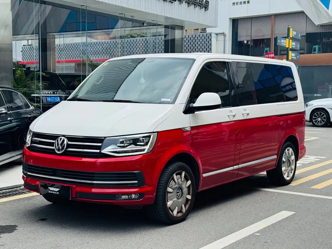 Volkswagen Multivan 2018 2018 2.0TSI 4WD Leisure Edition 7-Seater